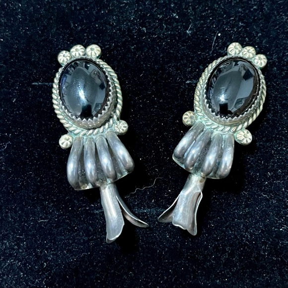 JWK Sterling Silver and Onyx earrings - Picture 3 of 6